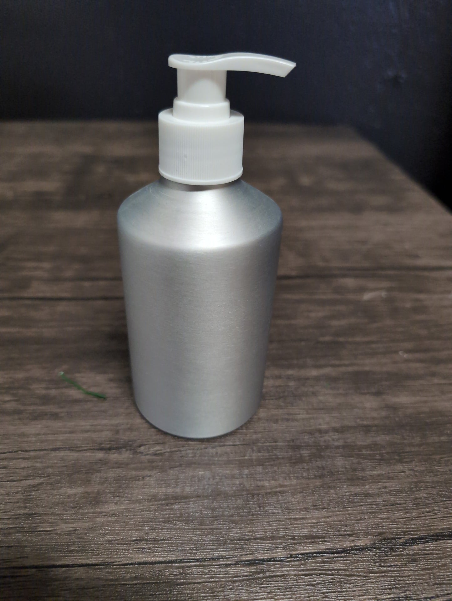 Aluminum bottle 12oz with pump