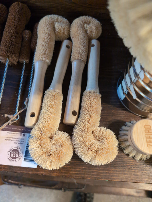 Bottle brush - coconut and bamboo